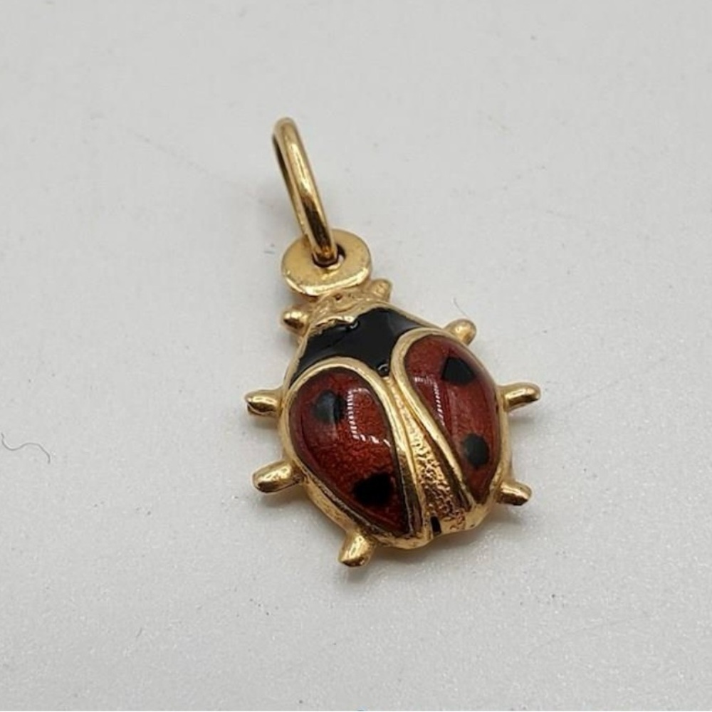 18k yellow gold vintage enamel ladybug charm pendant